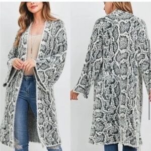 ✨WOMENS Soft Snake Print Sweater Knit Cardigan